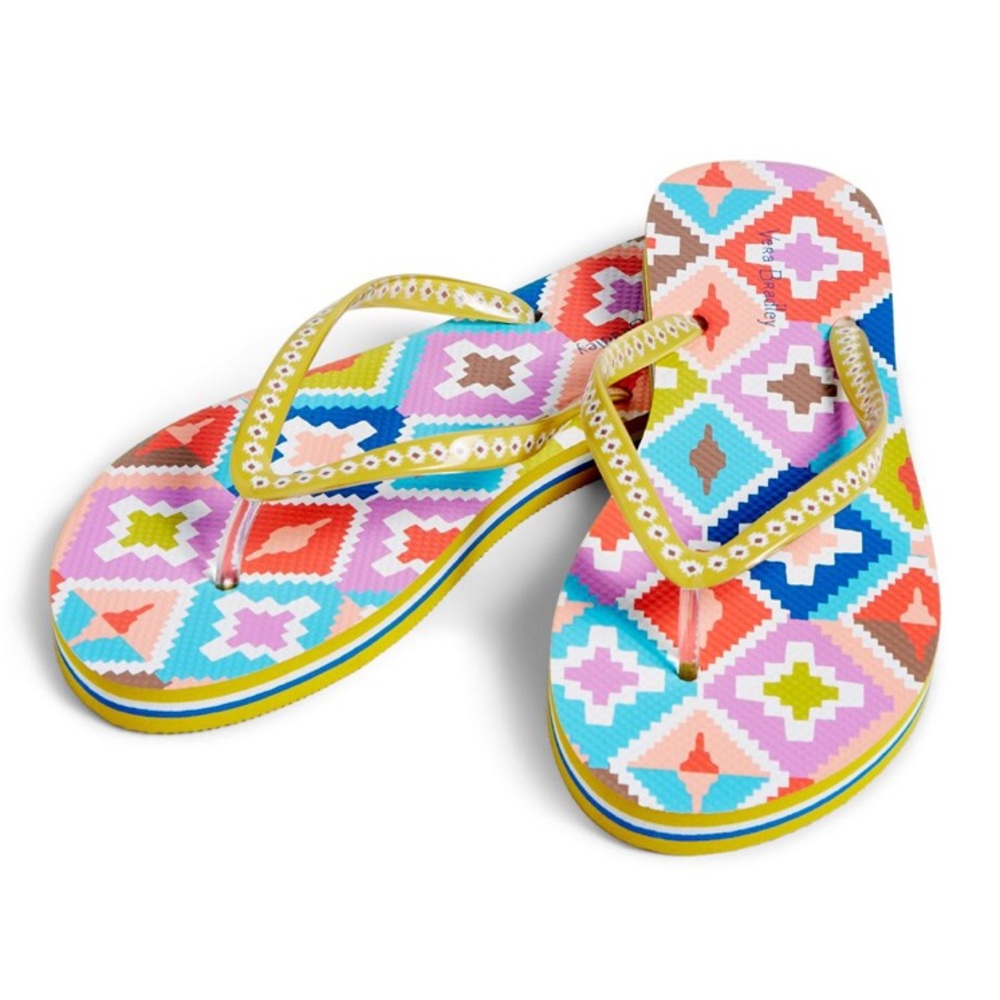Vera Bradley Flip-Flops Hacienda Diamonds New 5/6 NWT